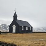 Budir Church - la Chiesa Nera che vi affascinerà in Islanda chiesa-nera-islanda (3)